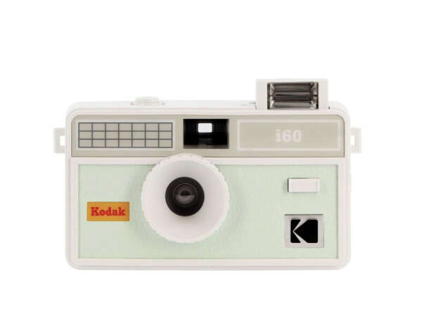 Многоразовый пленочный фотоаппарат Kodak Ultra i60 Film Camera Bud Green