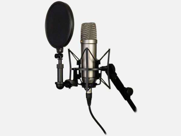Микрофон студийный Behringer