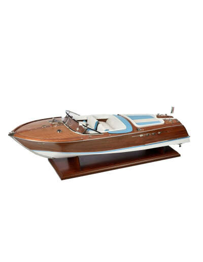 Italian Runabout
