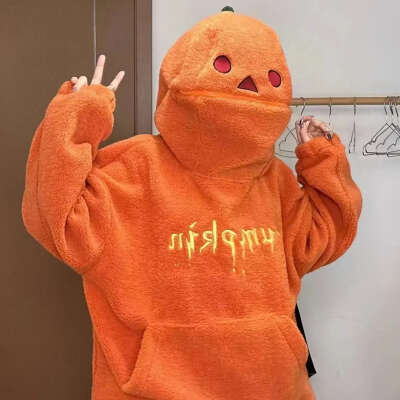 Кофта в виде тыквы