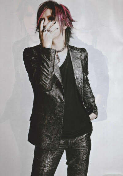 дакимакура с Аоем The GazettE