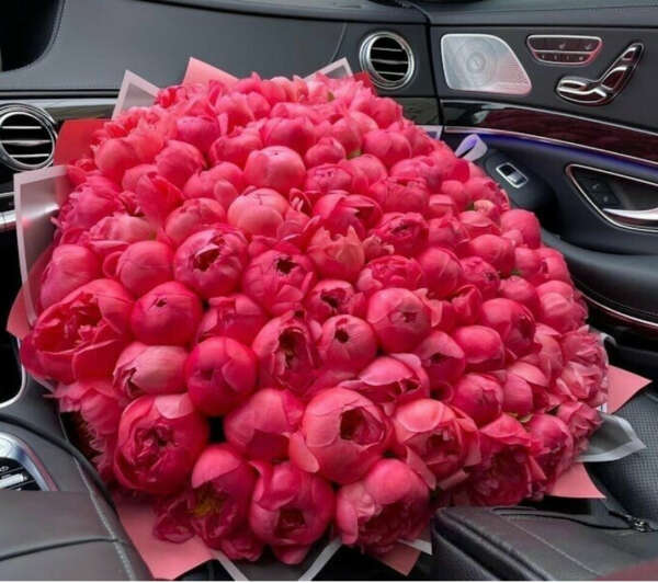 Crazy bouquet with 101 coral peonies / Сумасшедший букет 😨😨😨