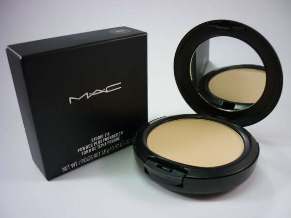 Пудра MAC Studio Fix