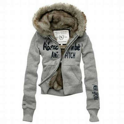 кофта Abercrombie and Fitch.
