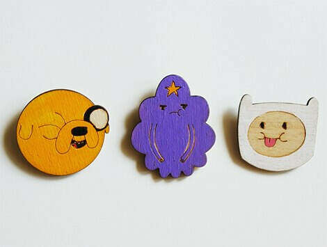 Деревянные брошки Adventure Time by Deep Forest