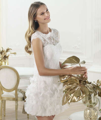 Lagatte wedding dress by Pronovias