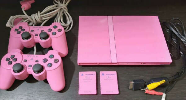Розовая Playstation 2