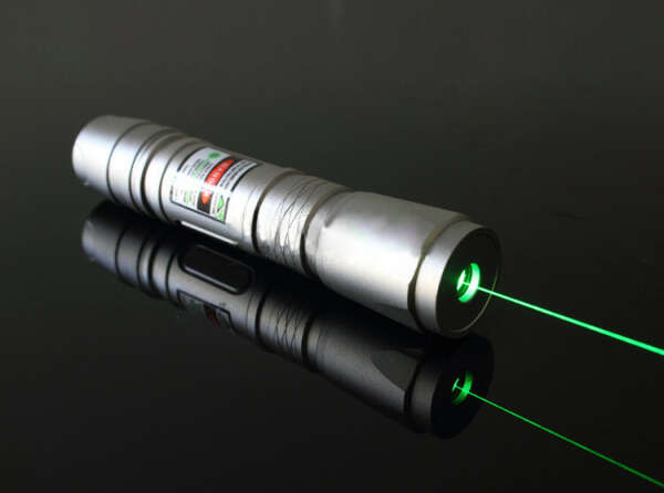 HTPOW 300mw Green Laser High Power Laser Pointer Astronomy Waterproof Adjustable Holster