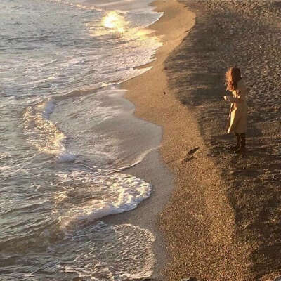 Гулять по Берегу Моря