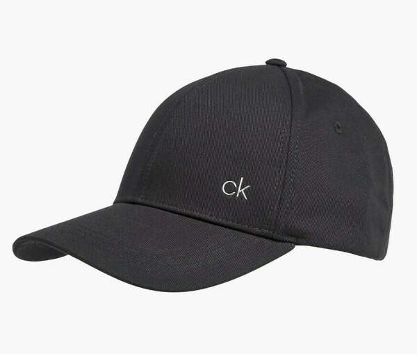 Кепка от Calvin Klein