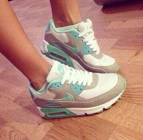 Nike*
