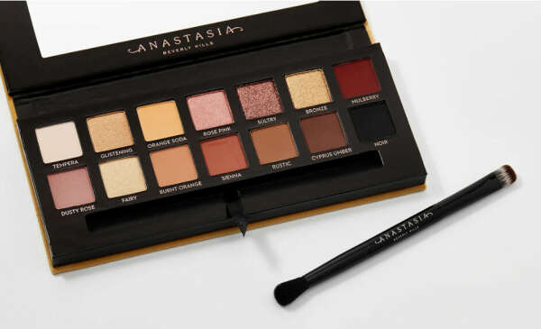 Anastasia beverly hills soft glam