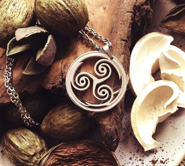 Hellblade Senua Necklace