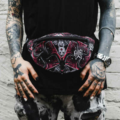 Поясная сумка Goats and Nuns — купить в интернет-магазине streetwear бренда HH Wear