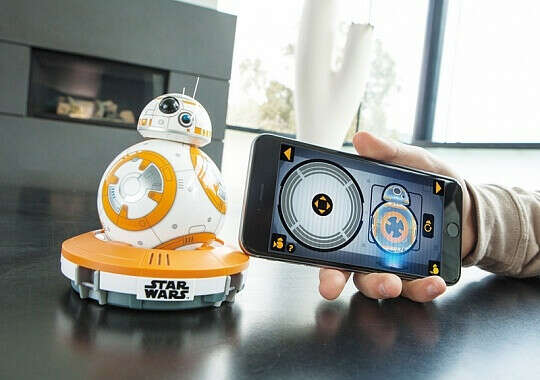 Купить дроида Sphero BB-8 Droid от дистрибьютора в Интернет-магазине гаджетов Madrobots.ru. Обзор мини-робота Orbotix Star Wars BB8 Droid. Доставка по Москве и РФ. Гарантия.
