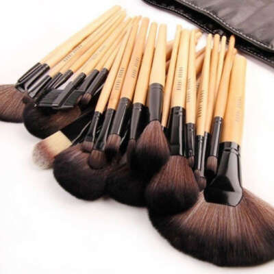 24 Pcs Makeup Brush Set + Case