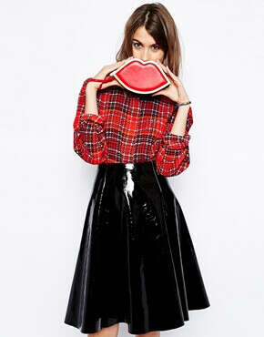 Кожаный клатч в форме губ  Lulu Guinness