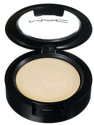 MAC cream colour base pearl
