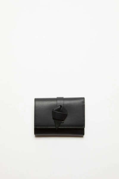 Acne Studios