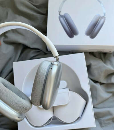 AirPods max